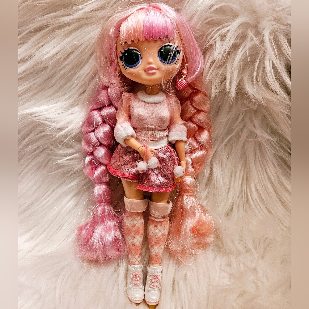 LOL Surprise OMG! LaRose Doll Fashion Show Style Edition